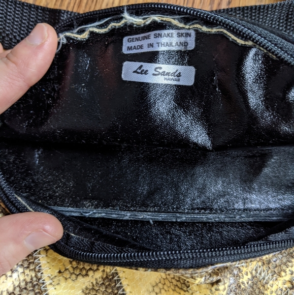 🐍LEE SANDS Vtg Genuine Snakeskin Fanny Pack🐍 - Picture 2 of 5